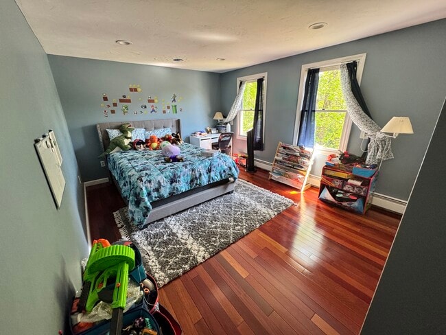 Building Photo - 18 Ladyslipper Dr