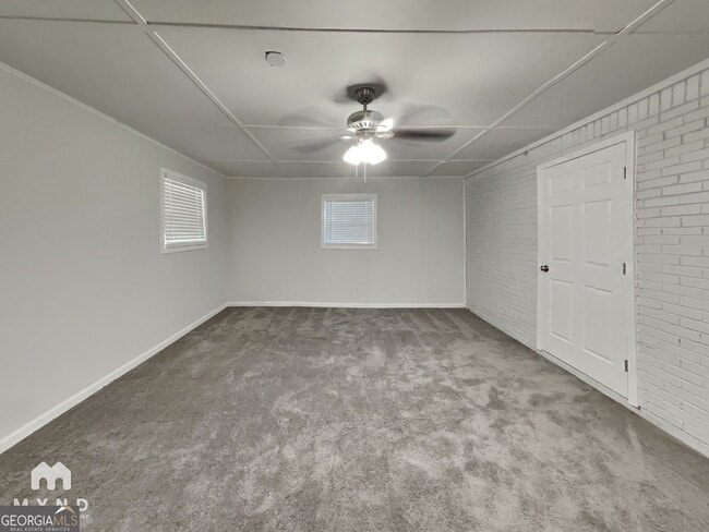 Building Photo - 1371 Stoneham Ct