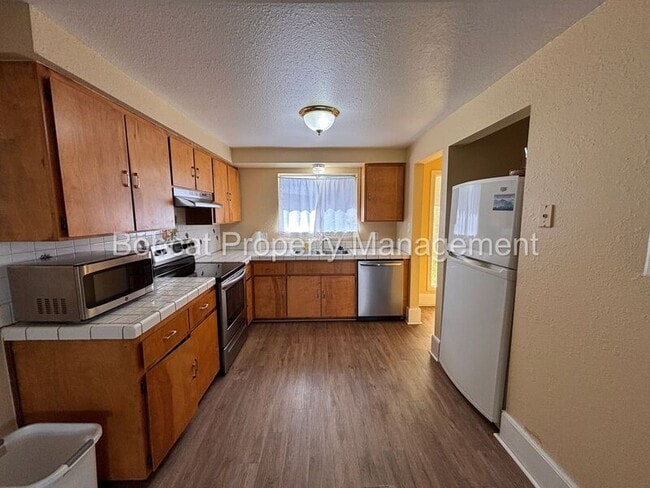 Building Photo - 1316 Green Dr