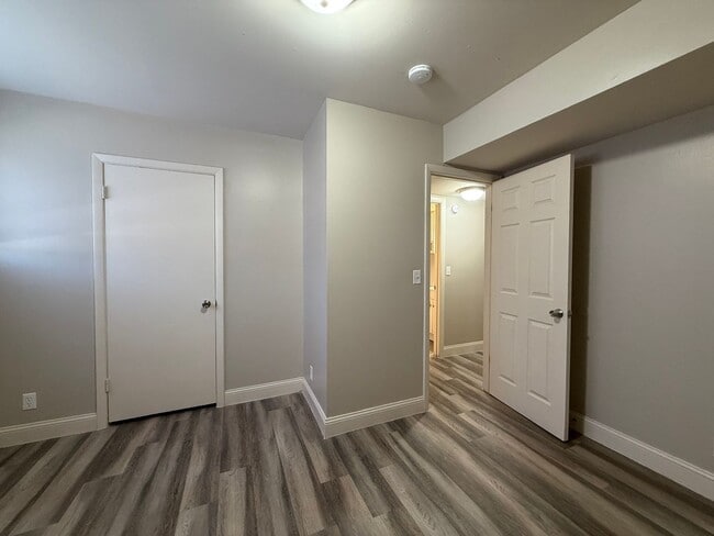 Building Photo - 2459 S St Clair St