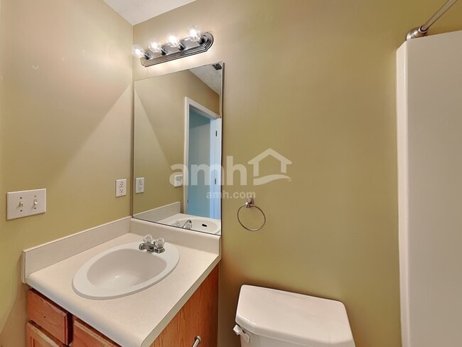 Building Photo - 7071 Hillcrest Chase Ln