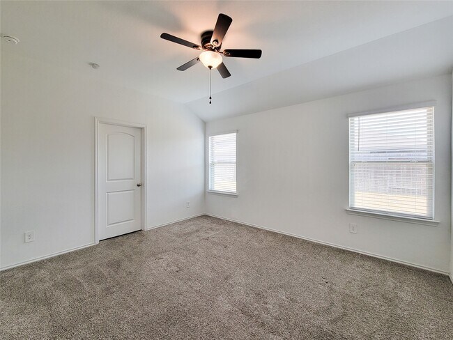 Building Photo - 14741 Hazel Br Dr