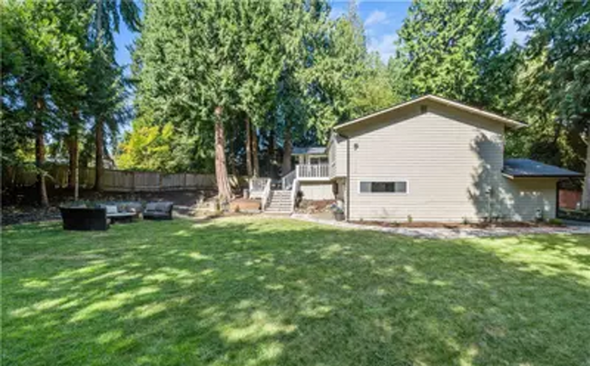 Building Photo - Beautifully refreshed gem with 4 beds and ...