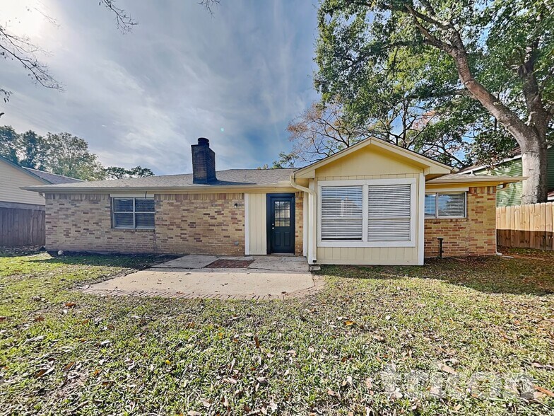Building Photo - 19030 Jodywood Dr