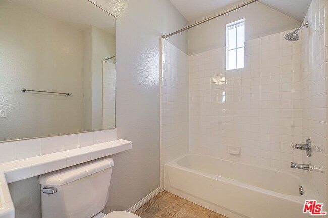 Building Photo - 23810 Bayview Ct