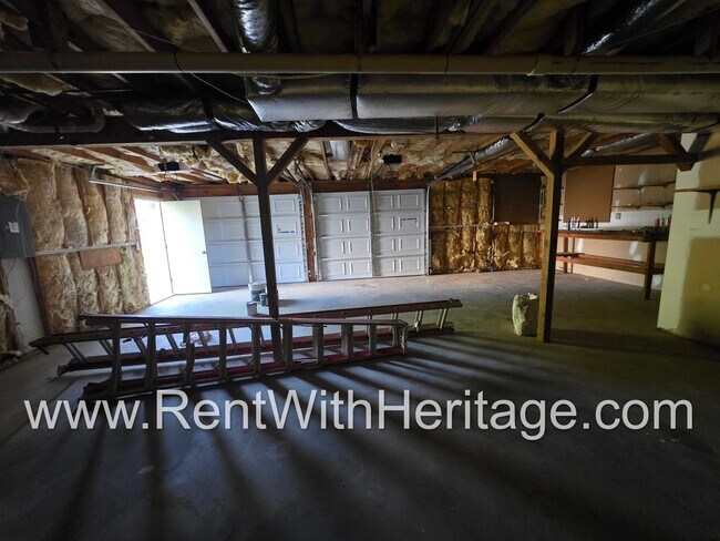 Building Photo - Amazing 3 Bedroom/ 2 Bath Home / Semi Finished Basement /  Exercise Room or Flex Room / Beautiful...