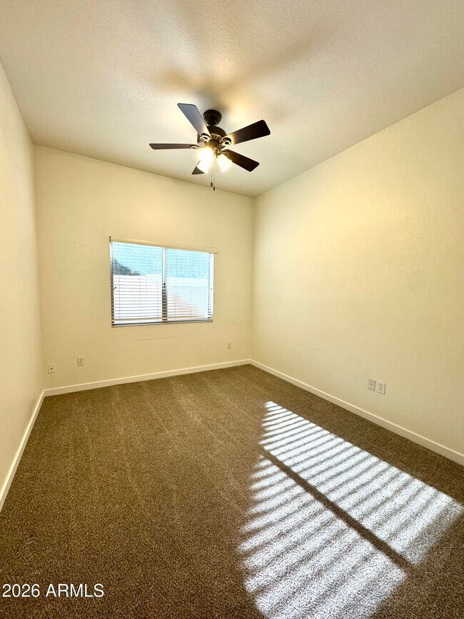 Building Photo - 830 N Granada Dr