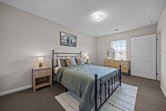 Building Photo - FULLY FURNISHED EXCLUSIVE SHORT AND MIDTERM RENTAL ONLY. AVAILABLE BEGINNING MAY 11, 2026!