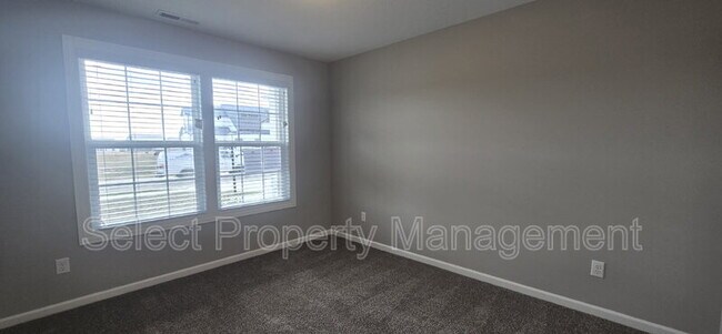 Building Photo - 4802 Silverstone Psge