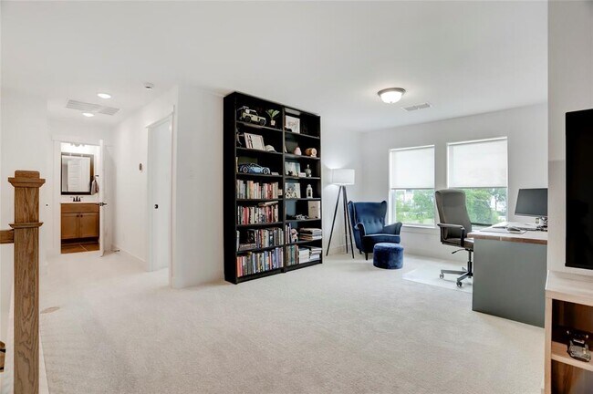 Building Photo - 3124 Somerset Levens Ln