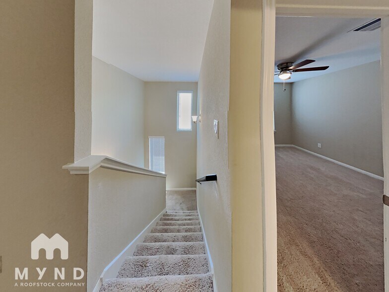Building Photo - 2431 Carino Meadow