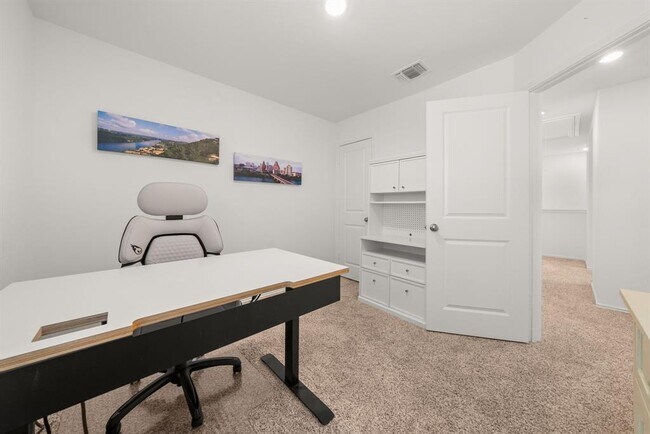 Building Photo - 7204 Sparkling Light Dr