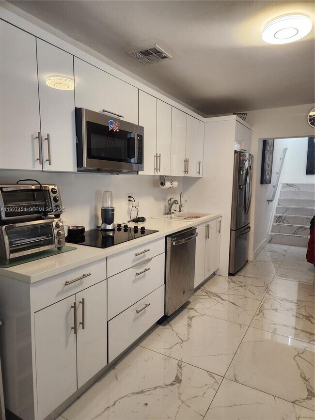 Building Photo - 1645 SW 83rd Ct.