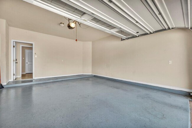 Building Photo - 7320 Bandera Ranch Trail