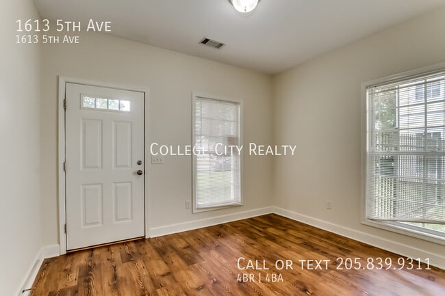 Building Photo - 1613 5th Ave