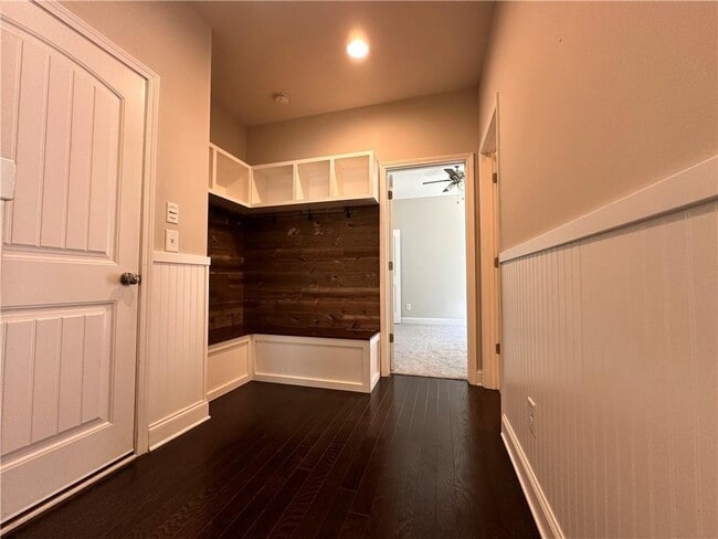 Building Photo - 3253 Cavendish Ct NE
