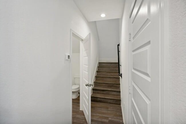 Building Photo - 3603 Beau Rivage Dr