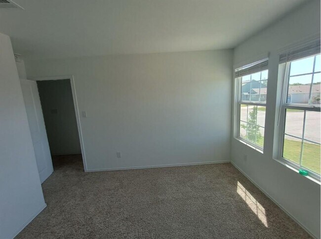 Building Photo - 100 Tugboat Annie Wy