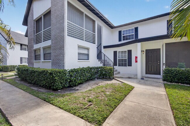 Building Photo - 12416 Alternate A1a