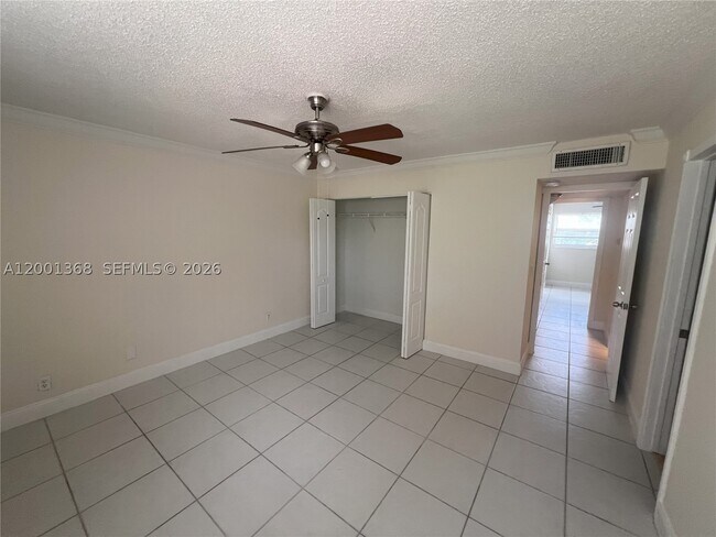 Building Photo - 3750 NW 115th Way