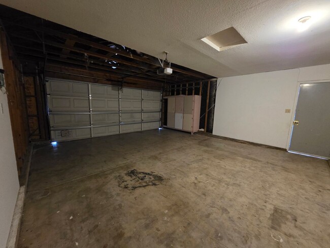 Building Photo - 3-bedroom single story in Turlock!