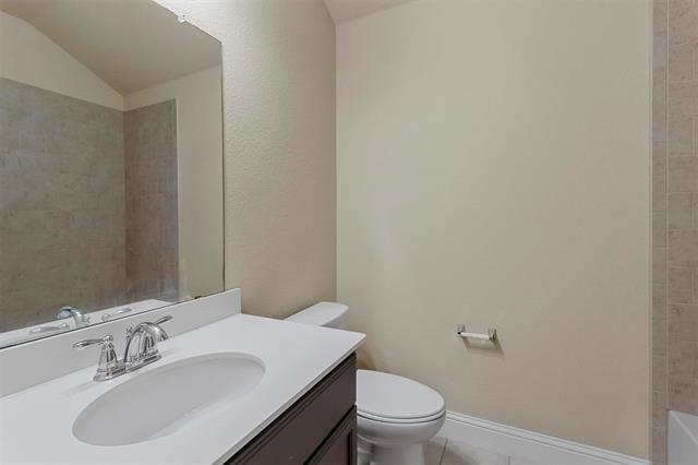 Building Photo - 1316 Red River Dr