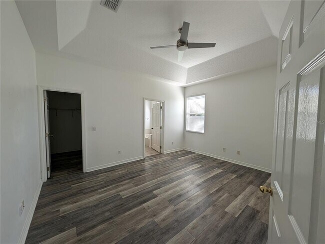 Building Photo - 5281 Los Palma Vista Dr