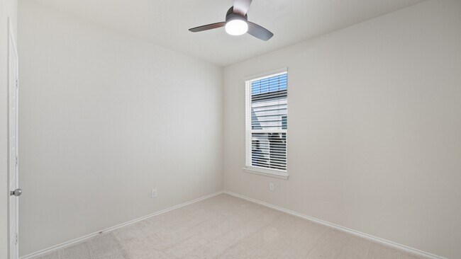 Building Photo - 741 Heartseed Ave