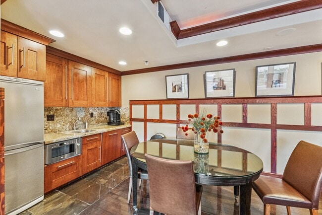 Building Photo - 5 S 500 W