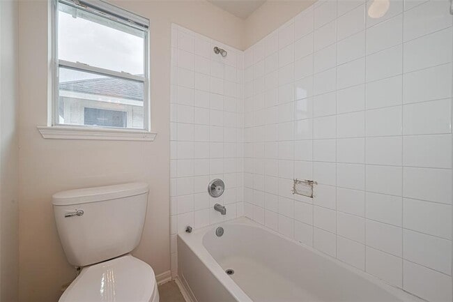Building Photo - 3822 Auburn Grove Cir