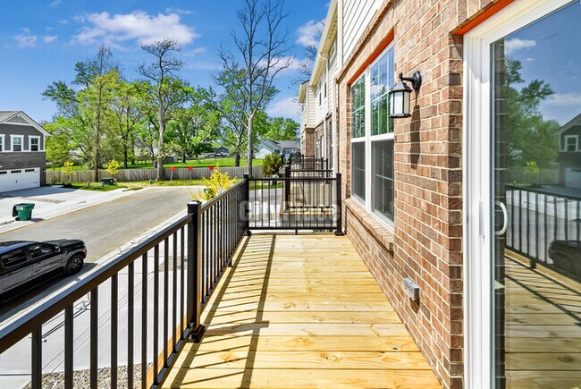 Building Photo - 6574 Halsey St