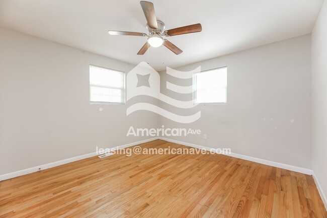 Building Photo - 2305 Standing Springs Rd