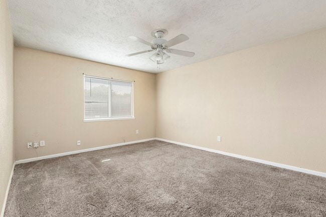 Building Photo - 17415 Ranch Country Rd