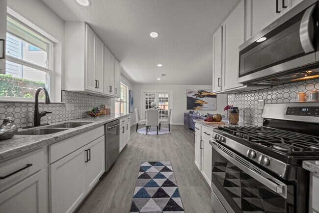 Building Photo - 1109 Moody St