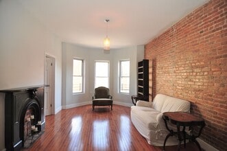 Building Photo - 506 E 188th St
