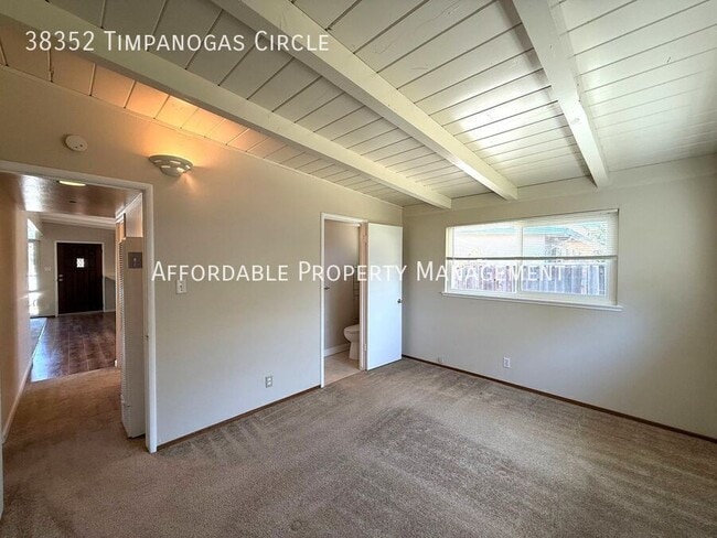 Building Photo - 38352 Timpanogas Cir