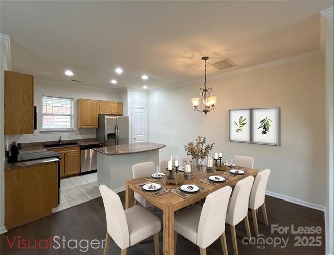 Building Photo - 15415 St Christopher Ct