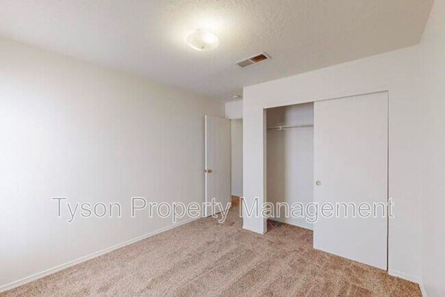 Building Photo - 7315 Quartzite Ave NW