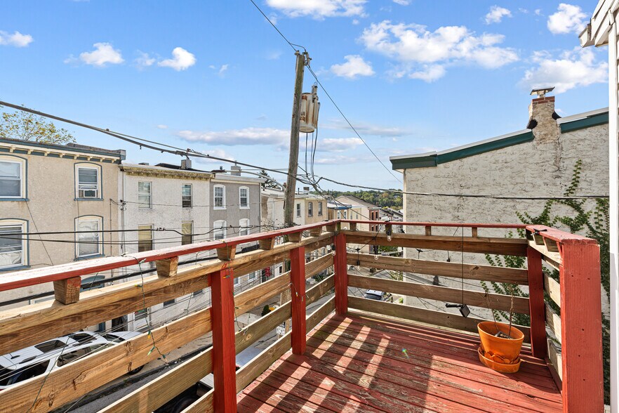 Building Photo - 4550 Silverwood St