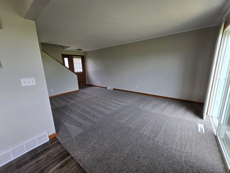 Living room - 2129 Country Ln