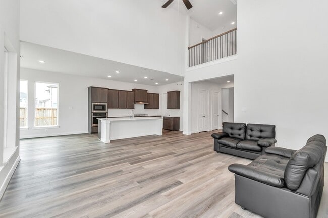 Building Photo - 21118 Chelton Bch Dr