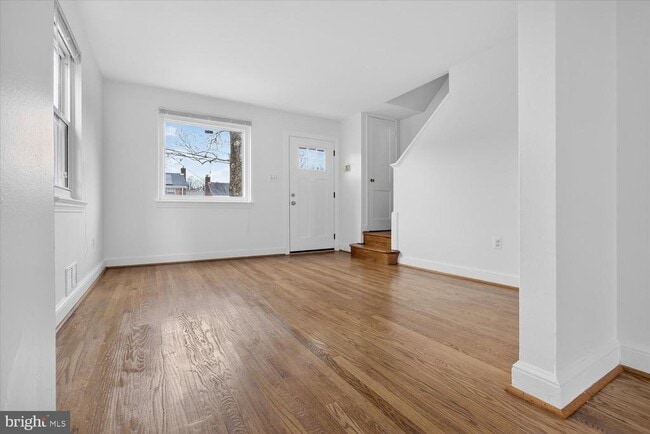 Building Photo - 4336 Dubois Pl SE