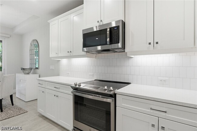Building Photo - 2560 Seychelles Dr