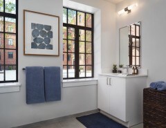 Building Photo - 2004 W Diversey Pkwy