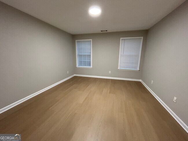 Building Photo - 2715 White Blossom Ln