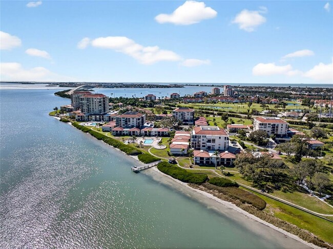 Building Photo - 6218 Palma Del Mar Blvd S