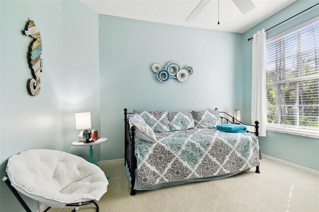 Building Photo - 1687 Starling Dr