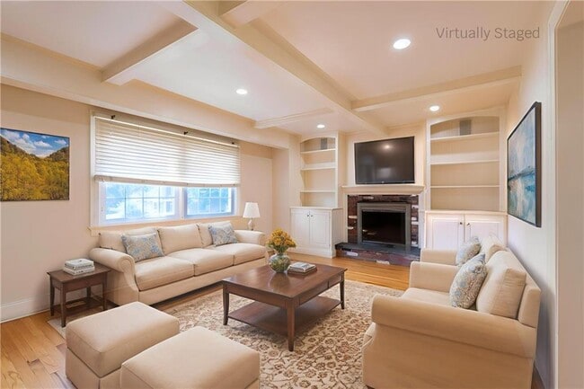 Building Photo - 48 Pleasant St