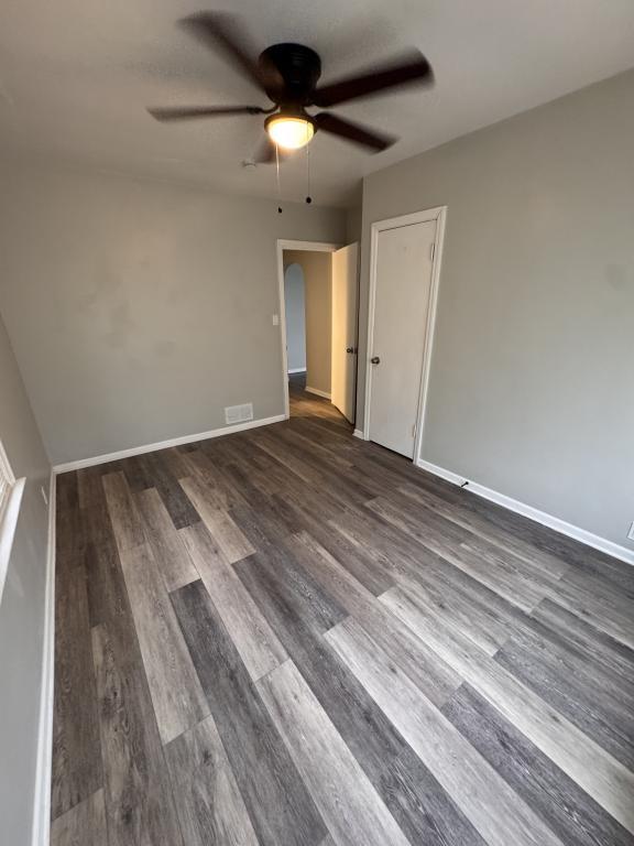 Building Photo - 13922 S Edbrooke Ave