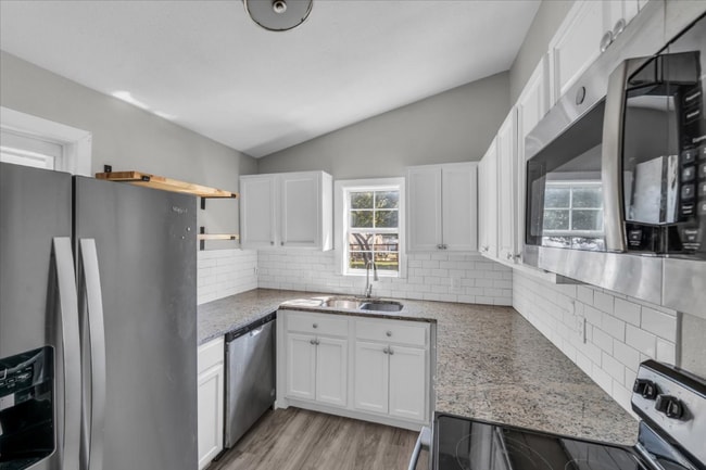 Building Photo - 1215 W 5th St